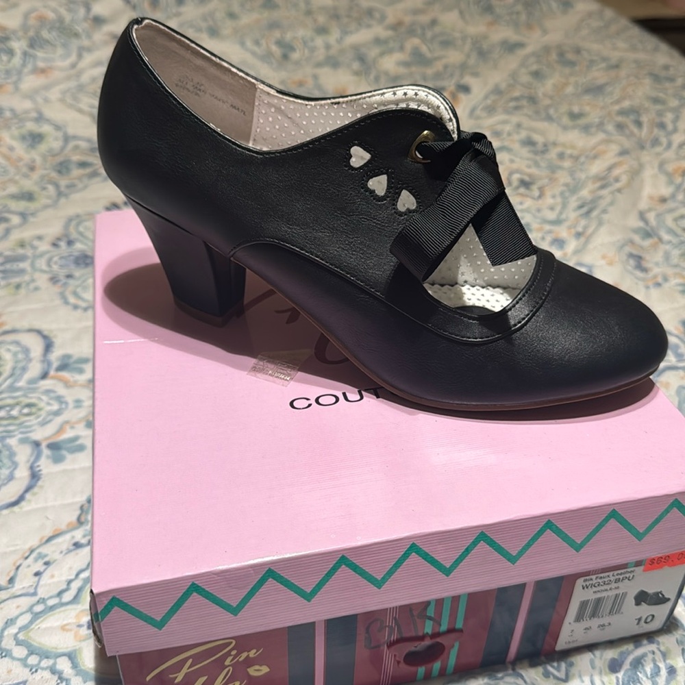 PinUp Courture WIG32 Black Pin Up Shoes NWT SIZE 10